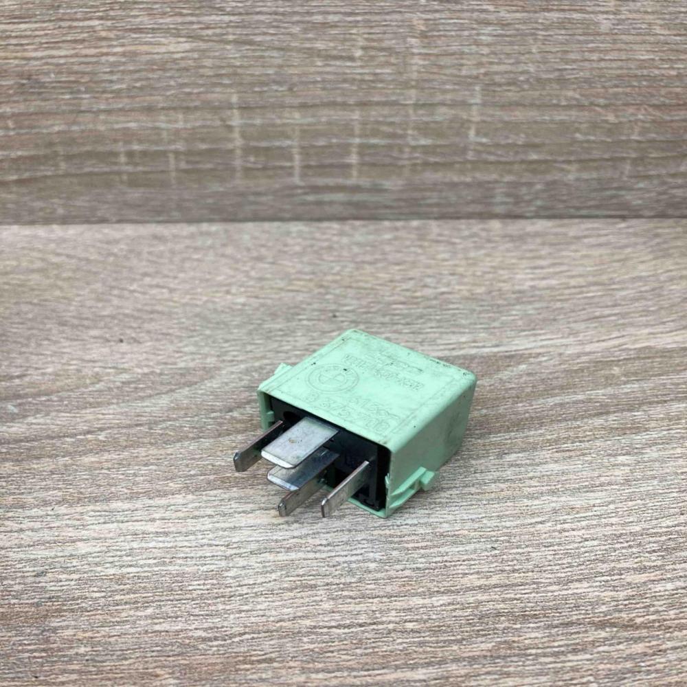 8373700 V23134 K59 X312  Other relay BMW 5 E39