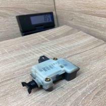 3B0959781C   Fuel tank cap lock motor Volkswagen Golf IV