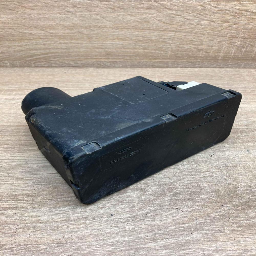 4A0862257B   Central locking vacuum pump Audi A6 S6 C4 4A