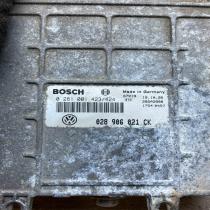 028906021CK 0281001423  Engine control unit/module ECU Volkswagen PASSAT B4
