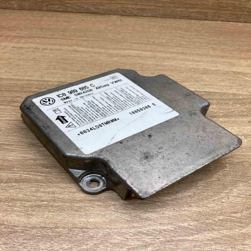 1C0909605C 5WK43130  Airbag control unit/module Volkswagen PASSAT B5