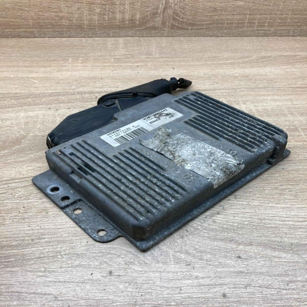 7700112442 S113717130A  Engine control unit/module ECU Renault Scenic I