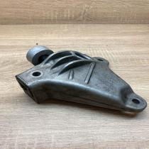 6777605 13992010  Engine mount bracket BMW 5 F10 F11