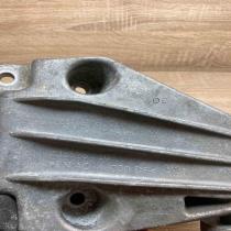6781257 736813 10 LCI Engine mount bracket BMW 5 F10 F11