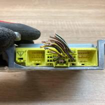 89170 44050 231000 2460  Airbag control unit/module Toyota Avensis Verso