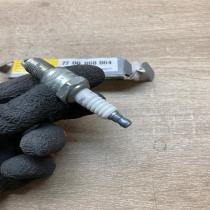 7700868864   Spark plug Renault 19