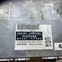 89661 44300 175800 5123 1cd FTV Engine control unit/module ECU Toyota Avensis Ve