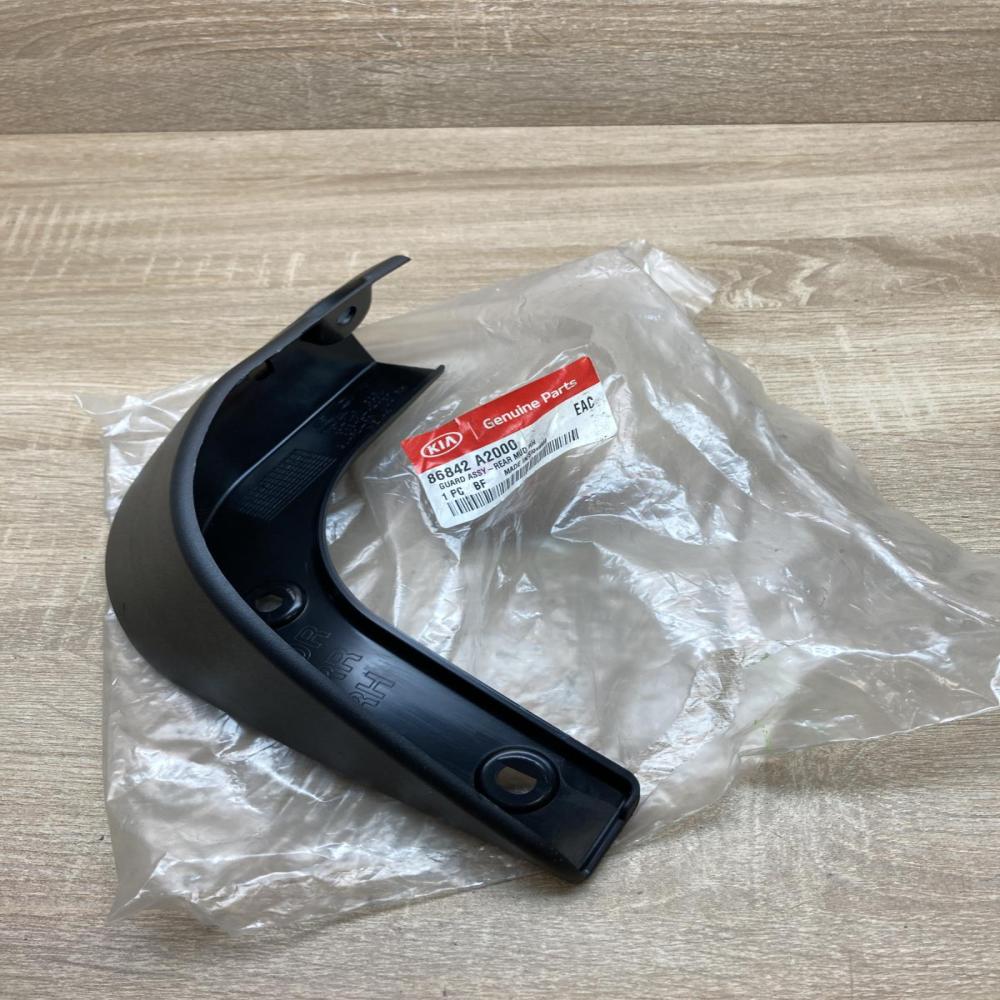 86842 A2000 86842A2000  Rear mudguard KIA Ceed