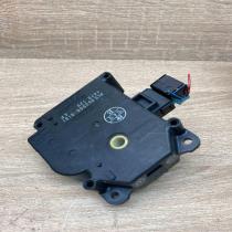 063800 0181 447012V  Air flap motor/actuator Toyota Prius (XW30)