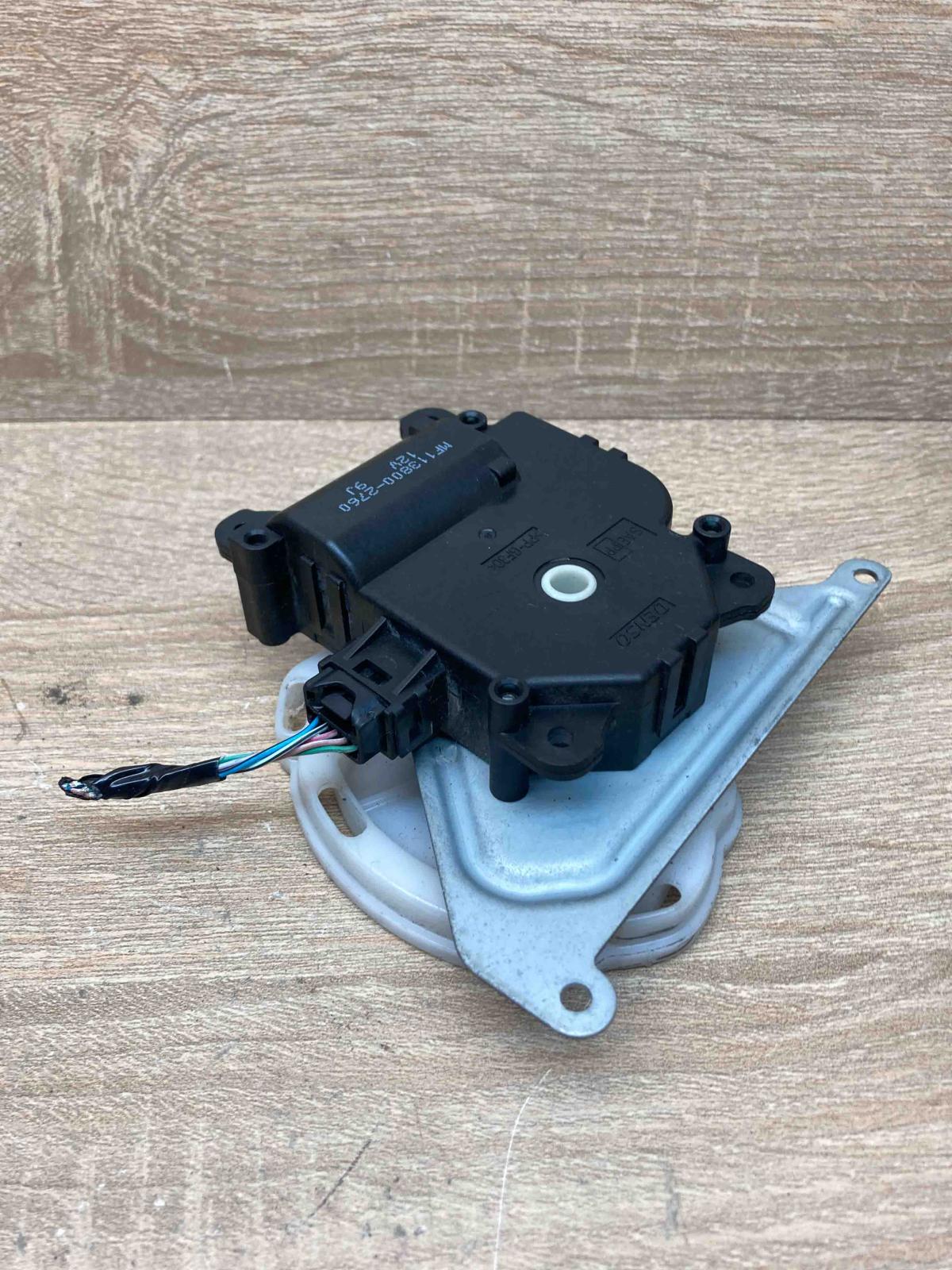 MF113800 2760   Air flap motor/actuator Toyota Avensis T250