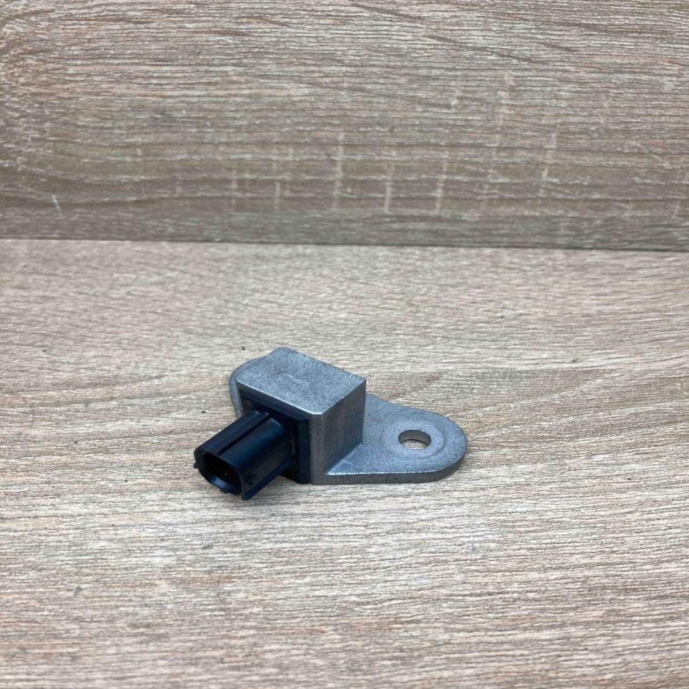 FA1GZ 11Y18  Airbag deployment crash/impact sensor Nissan Qashqai