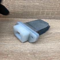 70T031K30   Heater blower motor/fan resistor Nissan Primera