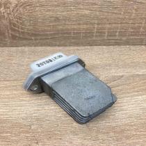 70T031K30   Heater blower motor/fan resistor Nissan Primera