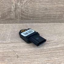89831 0W060  32 Airbag deployment crash/impact sensor Toyota Auris 150