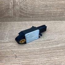 89831 0W060  32 Airbag deployment crash/impact sensor Toyota Auris 150