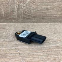 89831 0W060  32 Airbag deployment crash/impact sensor Toyota Auris 150