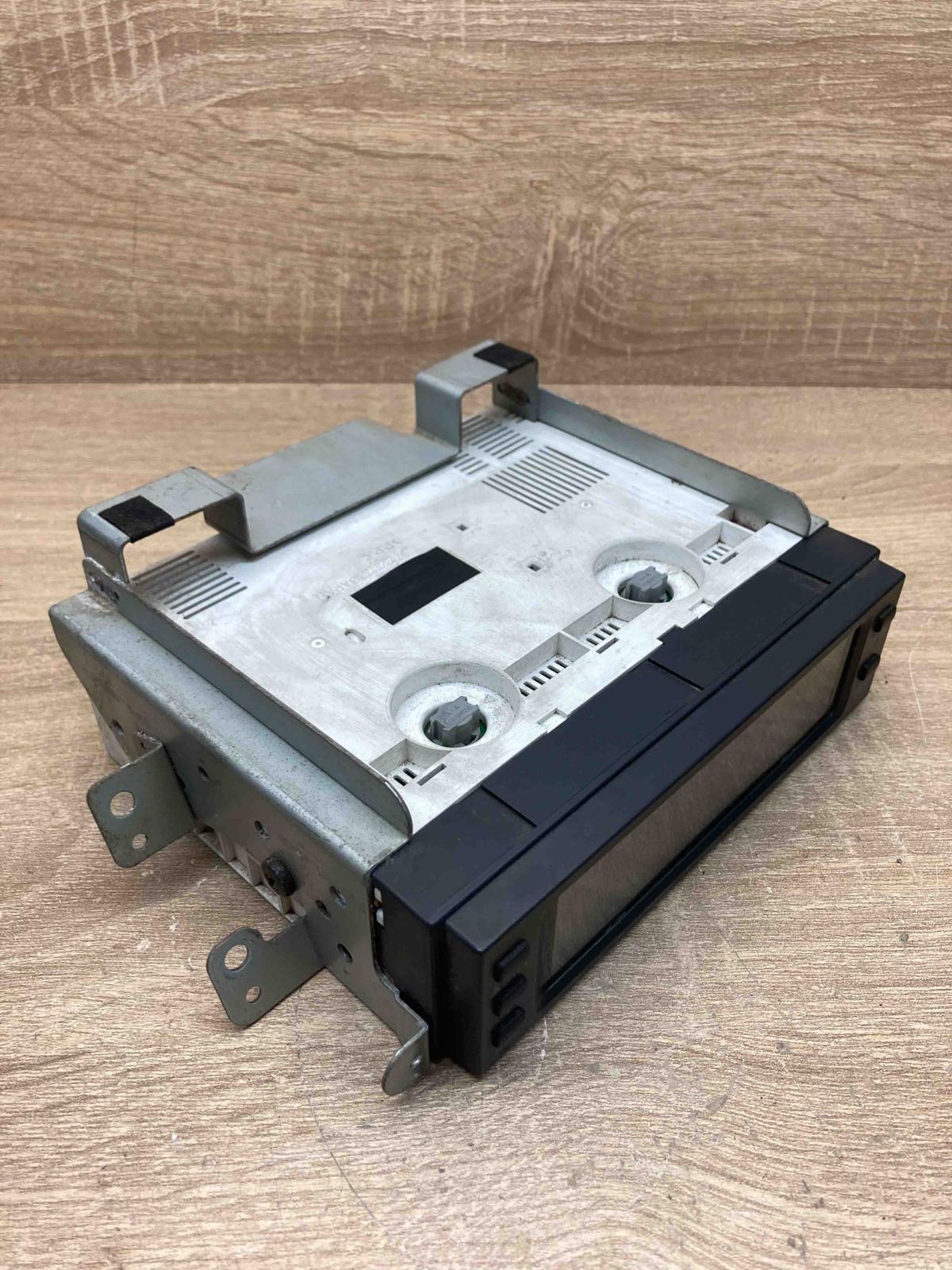 79146A 020214  Radio/CD/DVD/GPS head unit Subaru Impreza II