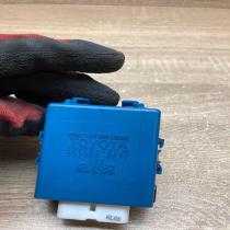 85970 12020 051500 4070  Door control unit/module Toyota Auris 150