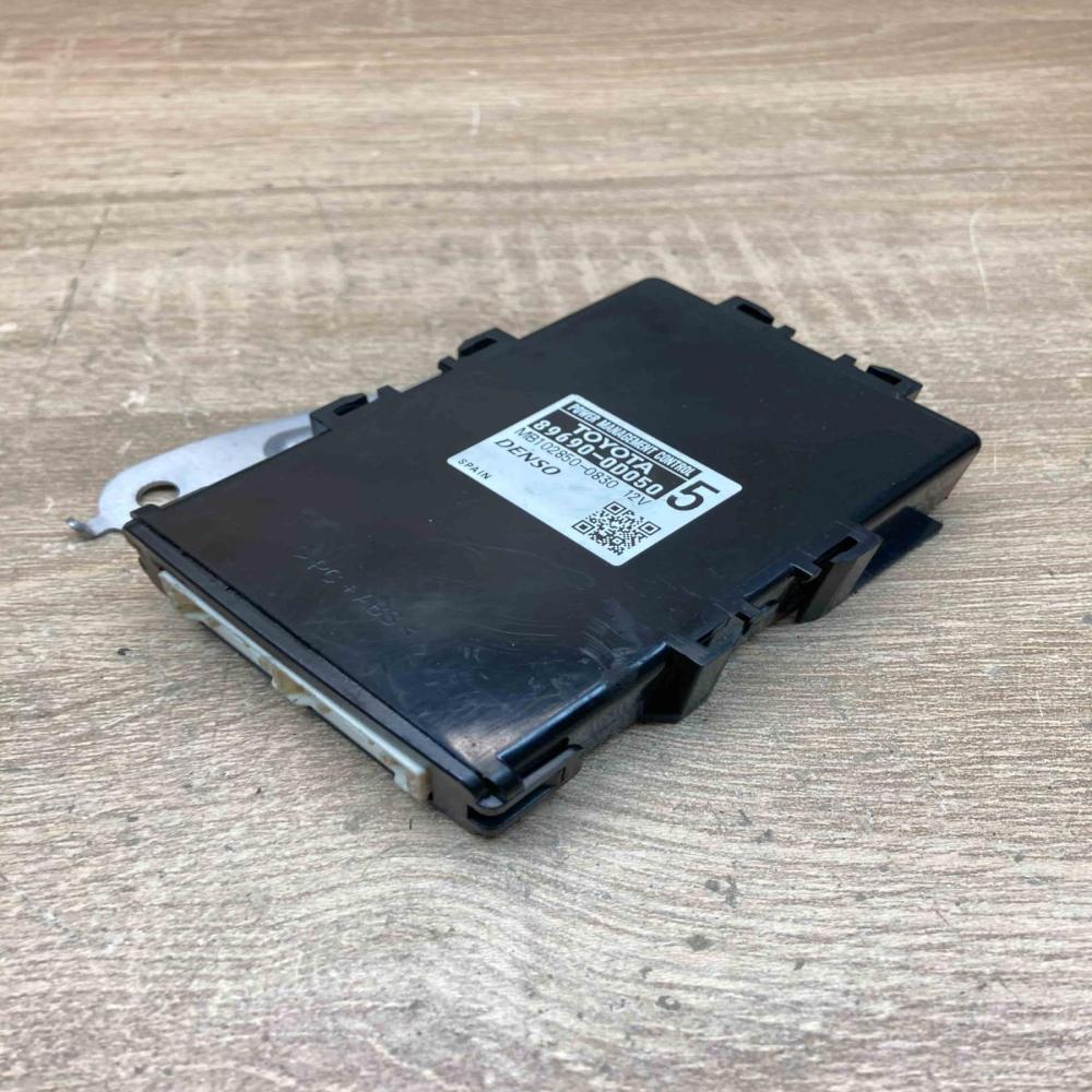 89690 0D050 102850 0830 5 Power management control unit Toyota Yaris