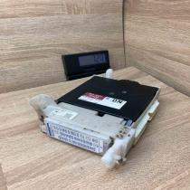 89221 0D870 MB238100 8010 DN Fuse module Toyota Yaris