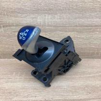 75C582  RHD Gear shifter/selector Toyota Prius (XW30)