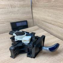 75C582  RHD Gear shifter/selector Toyota Prius (XW30)