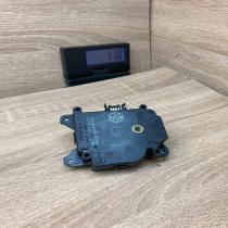 063800 0181 447012V  Air flap motor/actuator Toyota Prius (XW30)