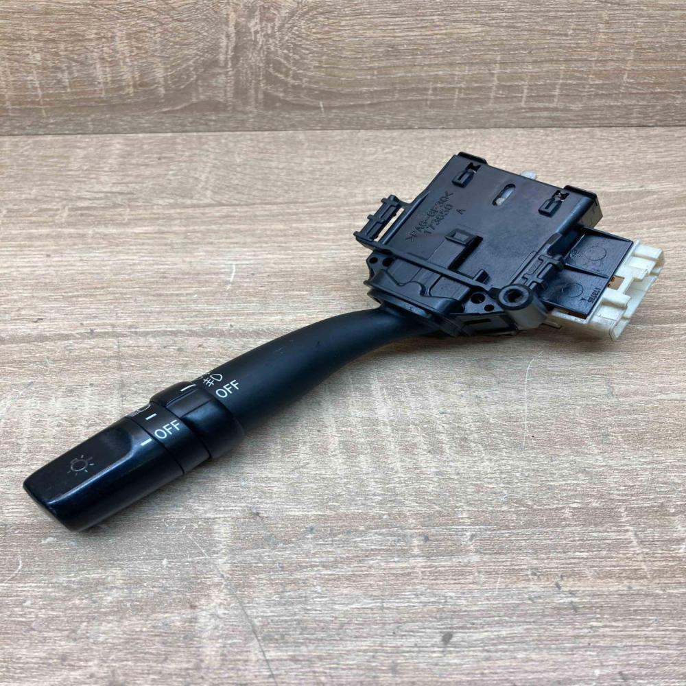 84140 05110 173650A  Indicator stalk Toyota Corolla Verso AR10
