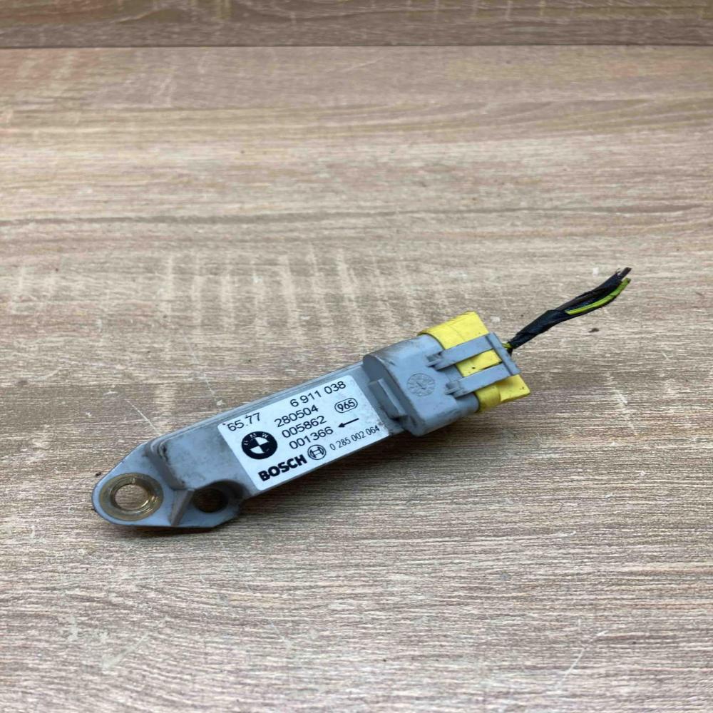 6911038 0285002064 With Plug Airbag deployment crash/impact sensor BMW 3 E46