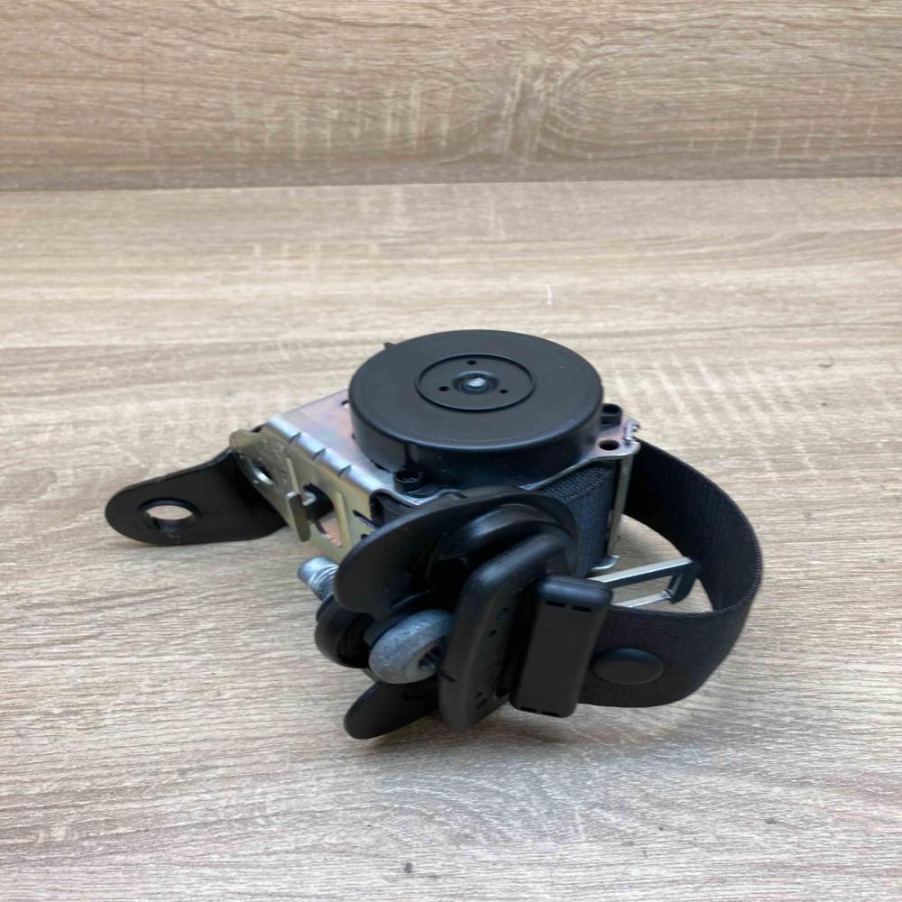 601030000D   Rear seatbelt Mini One - Cooper Coupe R56