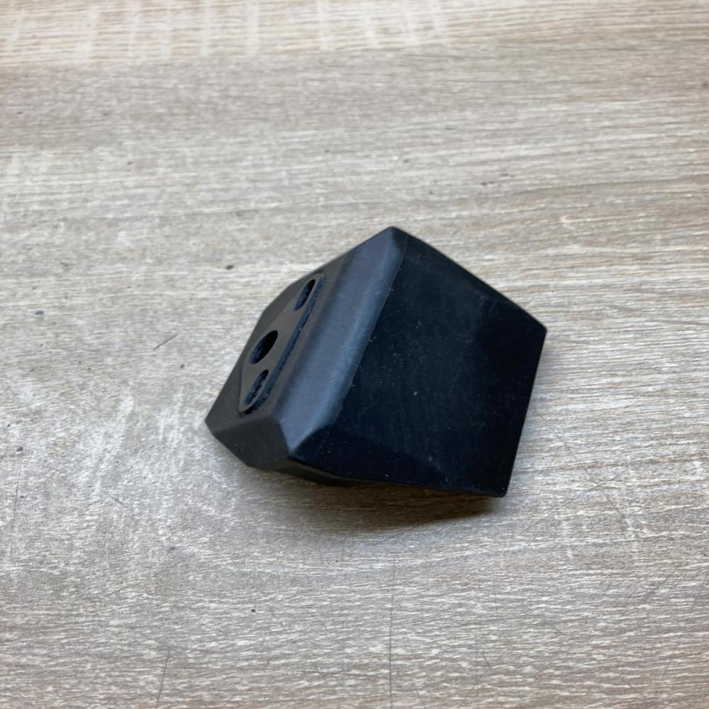 785482 7700785482  Rear bumper mounting bracket Renault 19