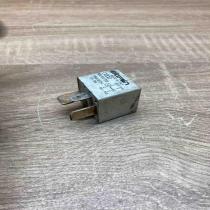 8E0951253  614 Other relay Audi A4 S4 B6 8E 8H