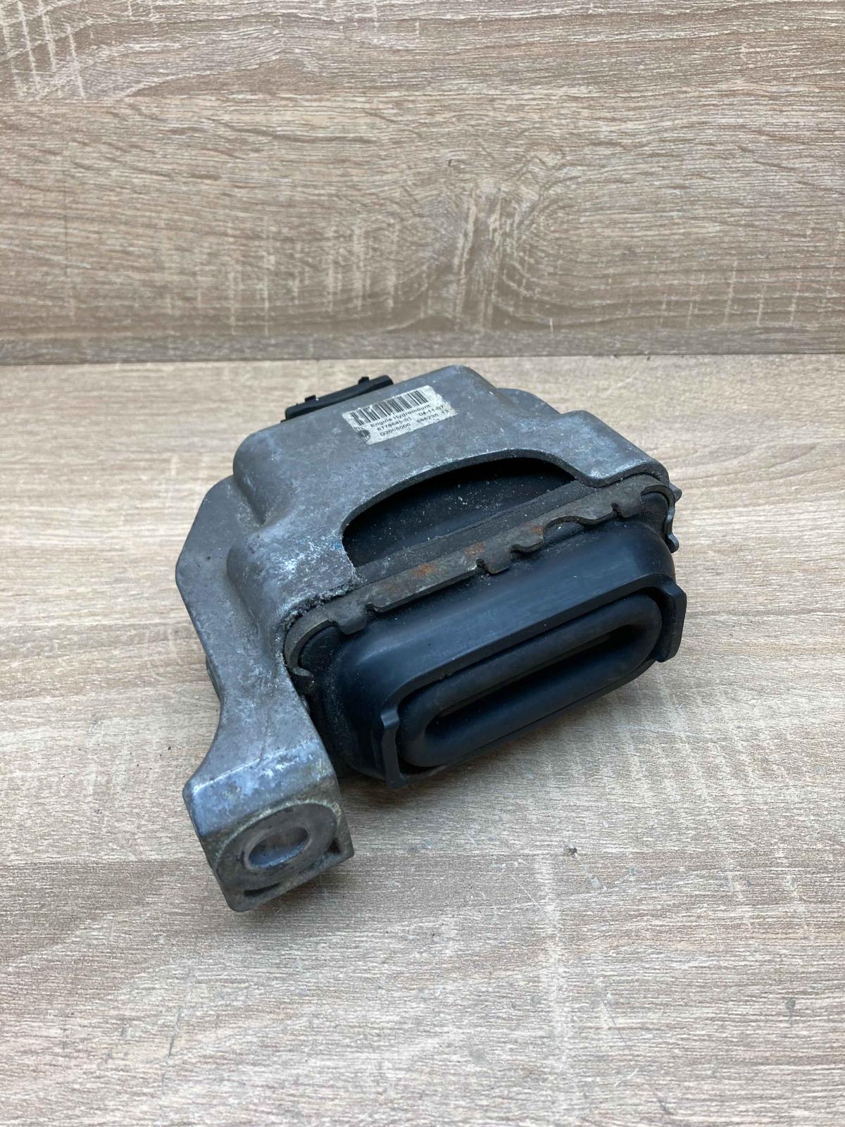 6778645 686235  Engine mount bracket Mini One - Cooper Coupe R56