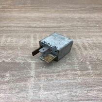 8D0951253  370 Other relay Audi A4 S4 B5 8D