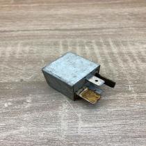 8D0951253  370 Other relay Audi A4 S4 B5 8D