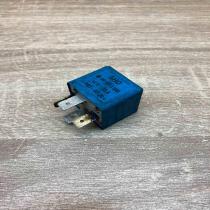 8D0951253A 899313000 373 Other relay Audi A4 S4 B5 8D