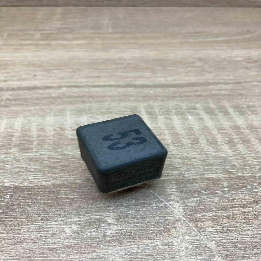 141951253B 4RA003510 29 53 Other relay Audi A3 S3 8P