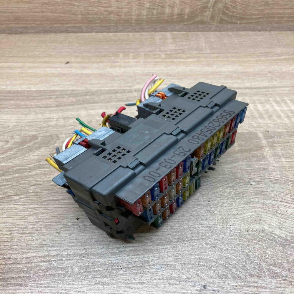 9568205480   Fuse module Citroen Berlingo