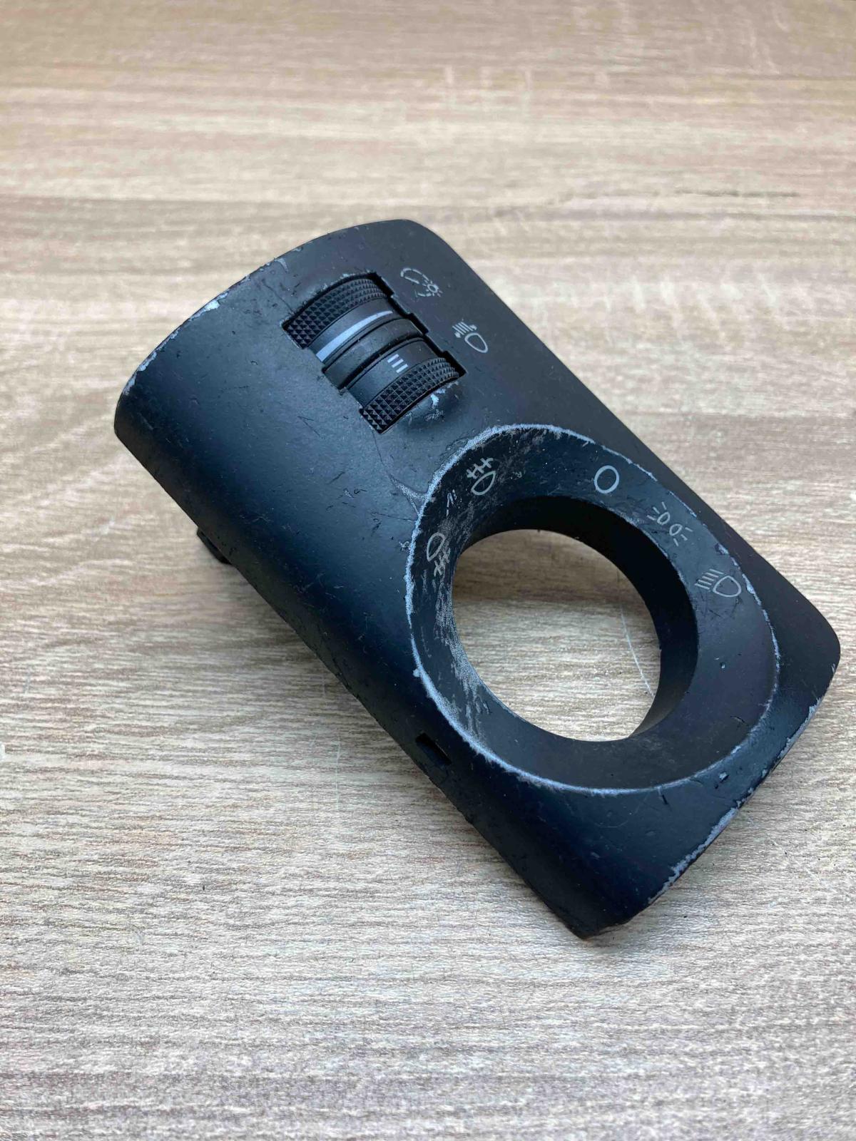 190602   Light switch Audi A6 S6 C5 4B