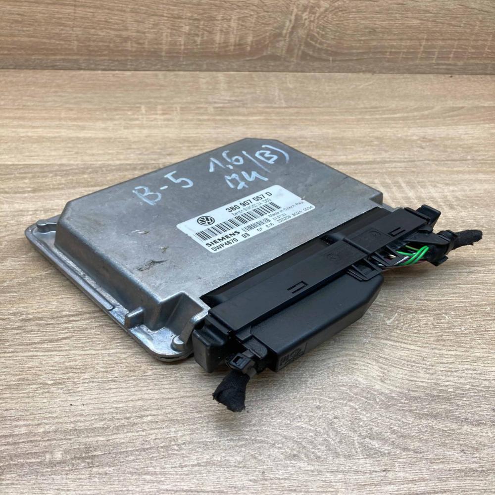 3B0907557D 5WP4870  Engine control unit/module ECU Volkswagen PASSAT B5