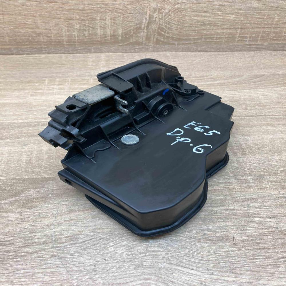 7167070   Rear door lock BMW 5 E60 E61