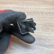 8D0951253 V23134 J52 X300 370 Other relay Audi A4 S4 B6 8E 8H