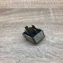 1729004 V23134 C52 X90  Other relay BMW 5 E34