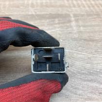 1729004 V23134 C52 X90  Other relay BMW 5 E34