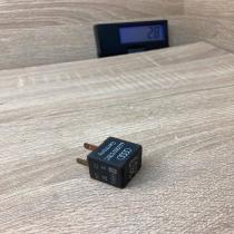 443919578C 899519 267 Other relay Volkswagen PASSAT B5