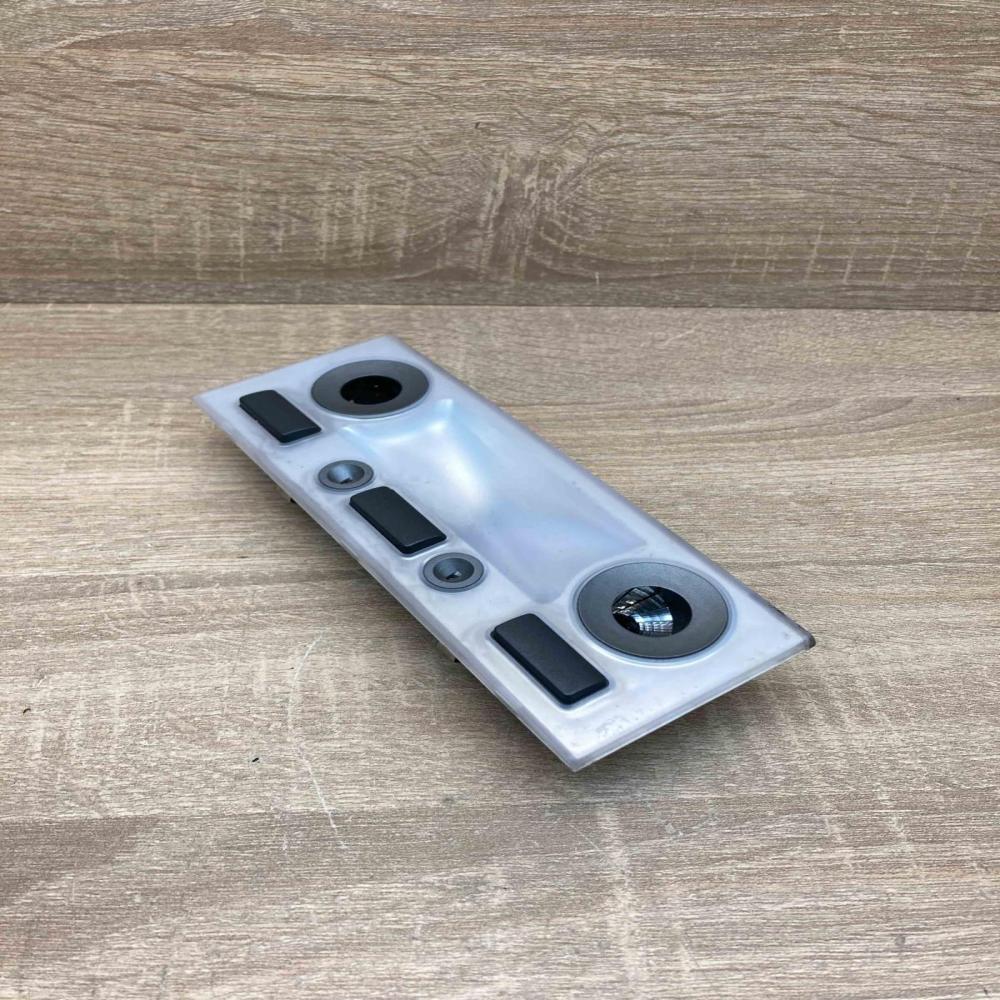 8379699 155064  Front seat light BMW 7 E65 E66