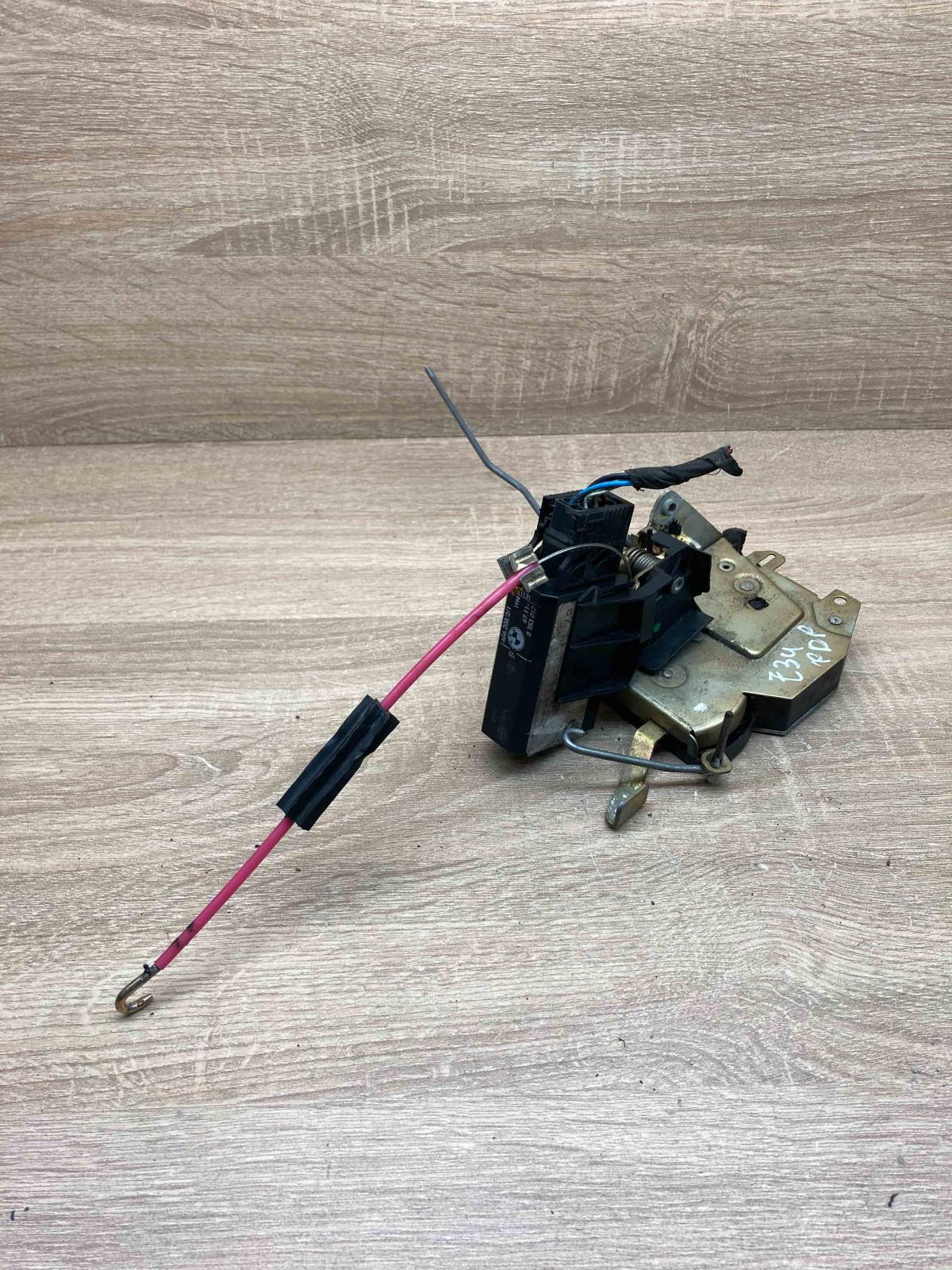 8353012 406208  Front door lock BMW 5 E34