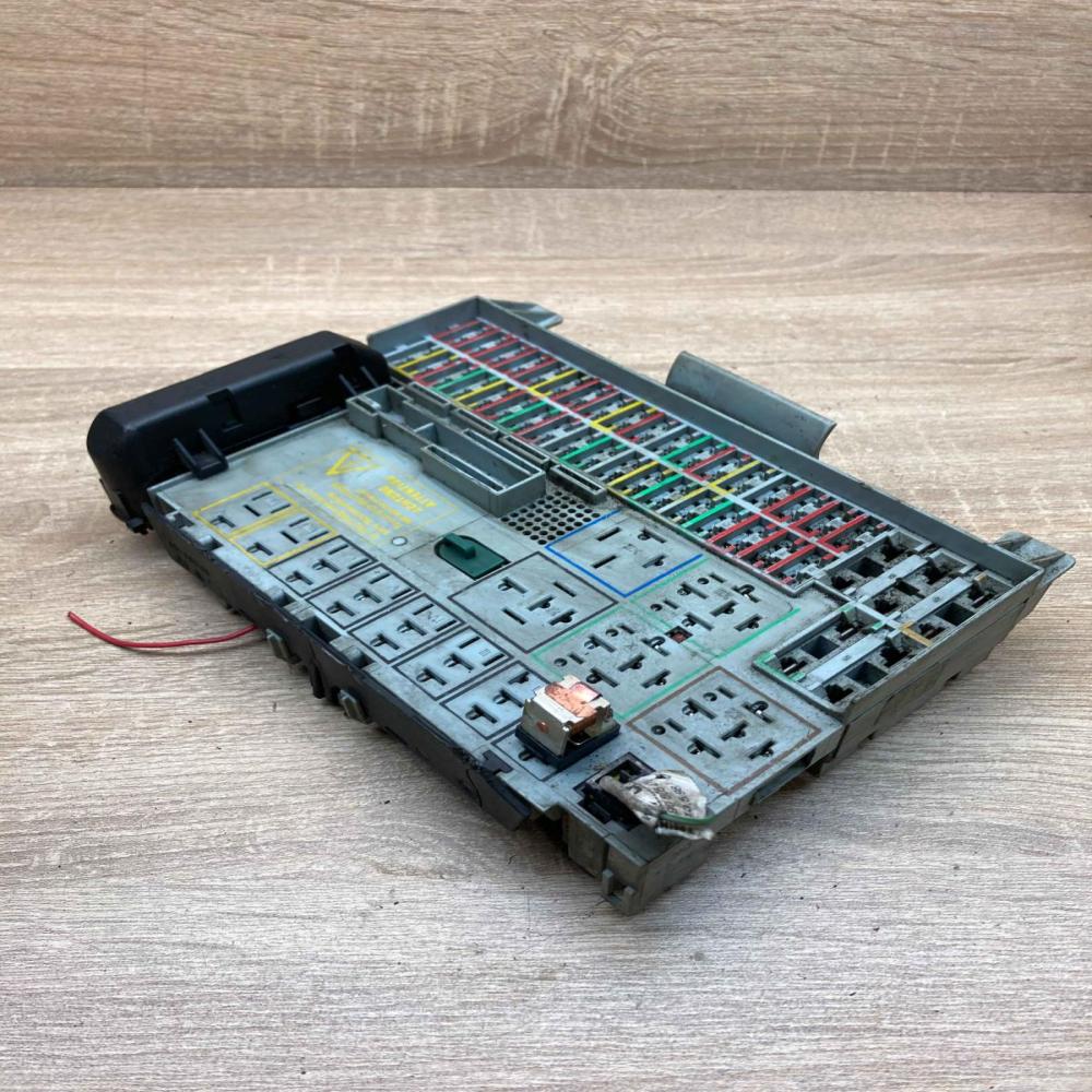 90583459   Fuse module Opel Vectra B