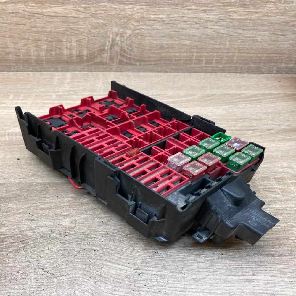 XF21 14A003 AA R2118 006 REV B  Fuse box set Ford Focus
