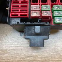 XF21 14A003 AA R2118 006 REV B  Fuse box set Ford Focus